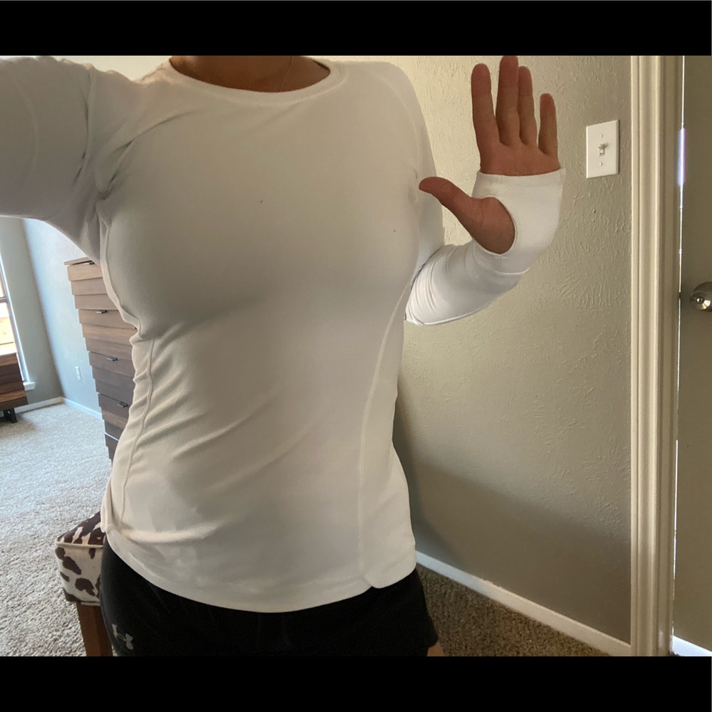 Lululemon White running shirt. NWOT